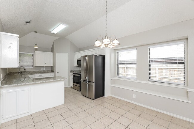 Building Photo - 6504 Running Creek Dr