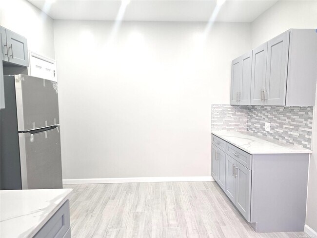 Building Photo - 485 Rogers Avenue