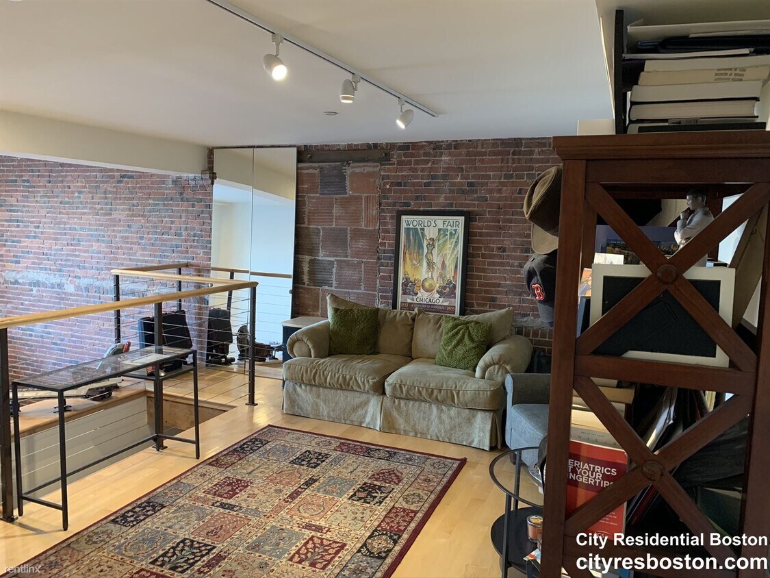 Foto principal - 516 E 2nd St