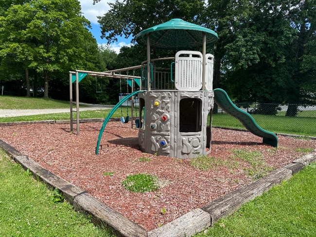 Foto del edificio - 1100 W Locust St