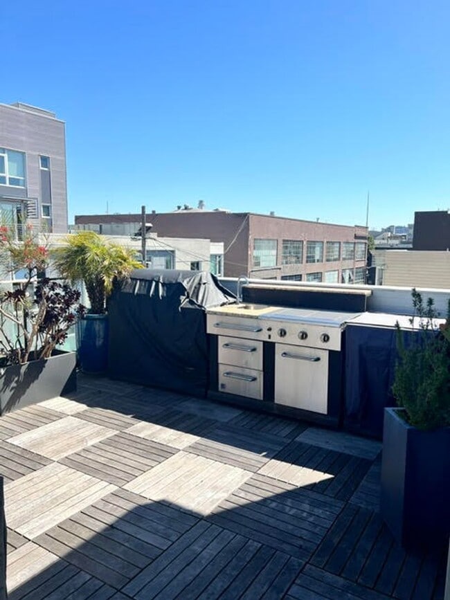 Photo - Luxury Penthouse Condo w/Large Private Terrace, Outdoor Kitchen – a must see! PROGRESSIVE