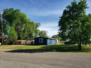 Building Photo - 2021 Tehama Ave