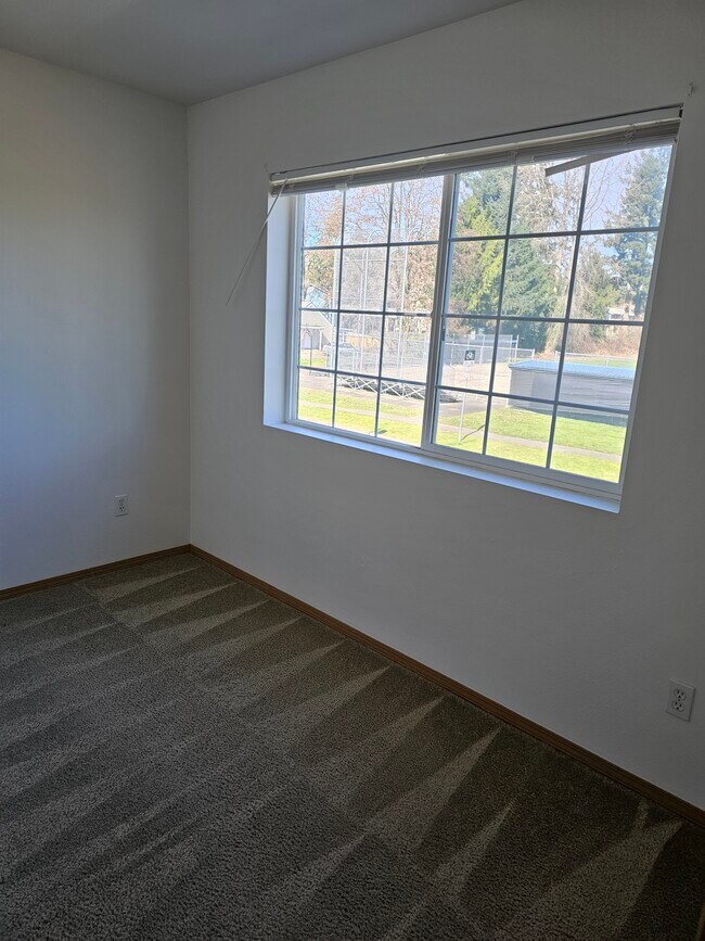 Building Photo - 2411 Conger Ave NW
