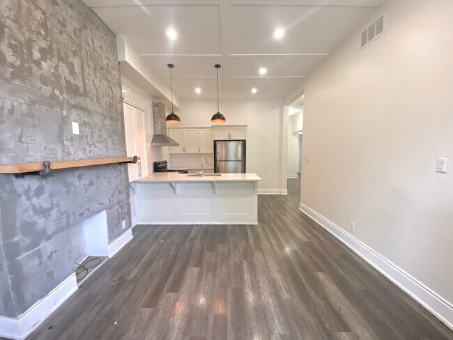 Photo du bâtiment - 85 Victoria Ave N