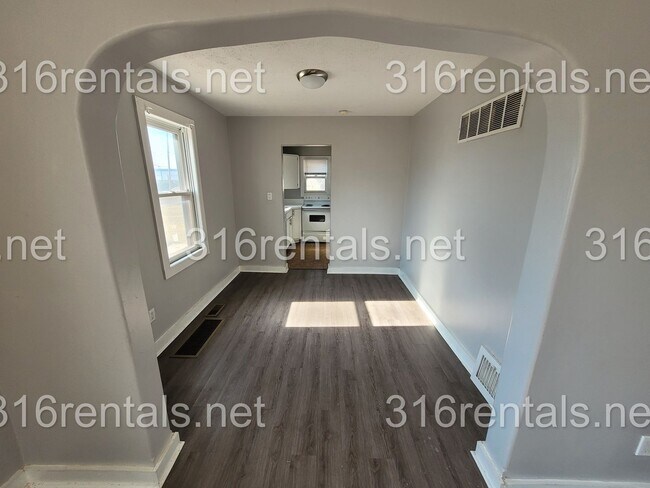 Foto del edificio - 1337 S Fern St