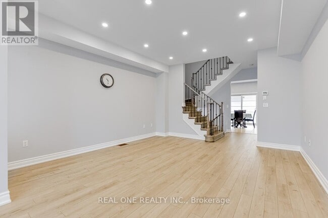 Building Photo - 42 Beehive Ln