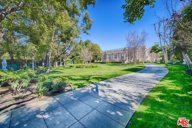 Building Photo - 1234 S Oak Knoll Ave