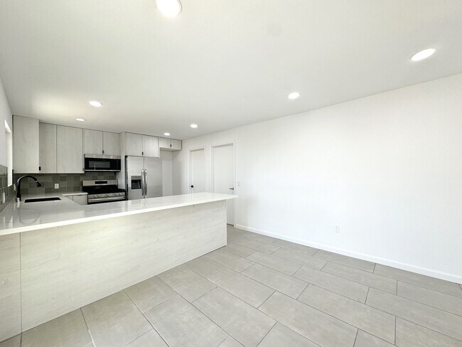 Foto del edificio - AVAILABLE NOW!!! MOVE IN SPECIAL!! 1 Bedro...
