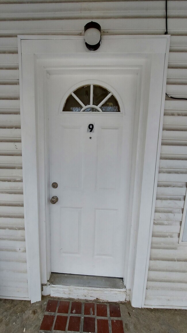 480484 S Main St Unit 9, Phillipsburg, NJ 08865 Condo for Rent in