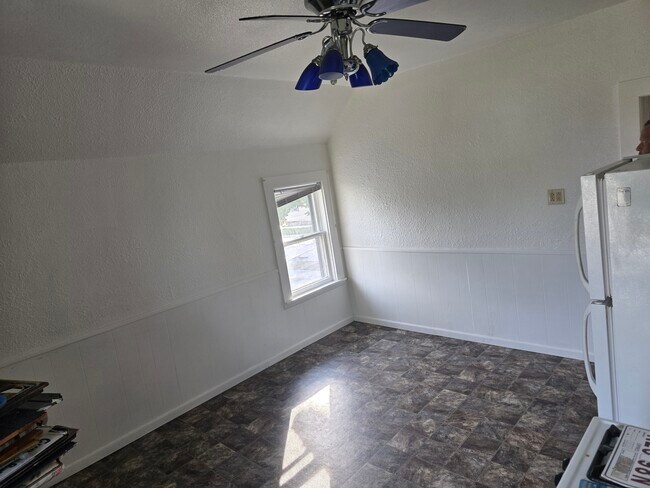 Foto del edificio - 1316 Center Ave