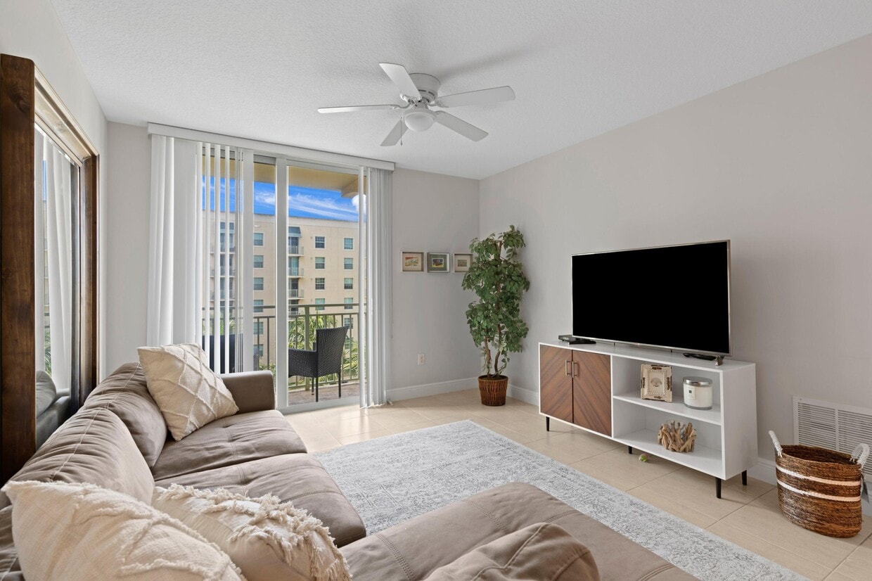 610 Clematis St Unit 609, West Palm Beach, FL 33401 Condo for Rent in West Palm Beach, FL