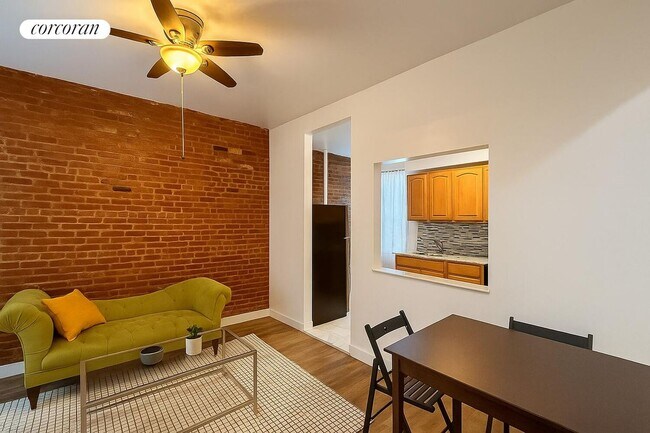 Foto del edificio - 607 Flatbush Ave