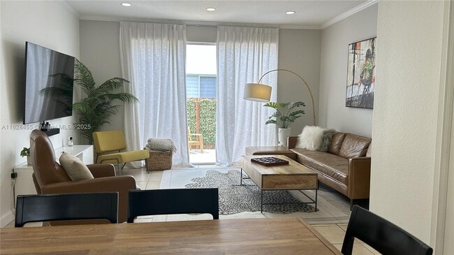 Foto del edificio - 5440 NW 107th Ave