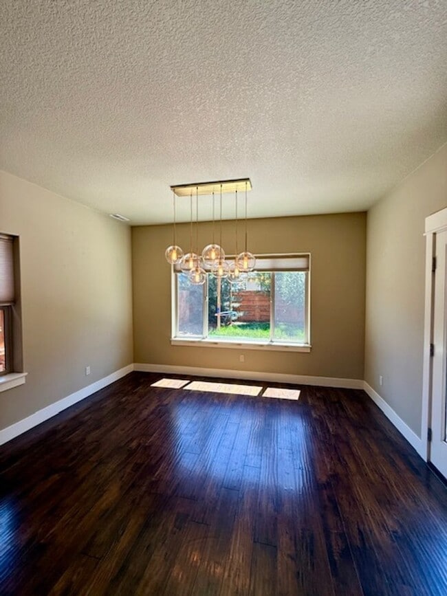 Building Photo - Lovely 3 Bedroom home in Mirada neighborho...