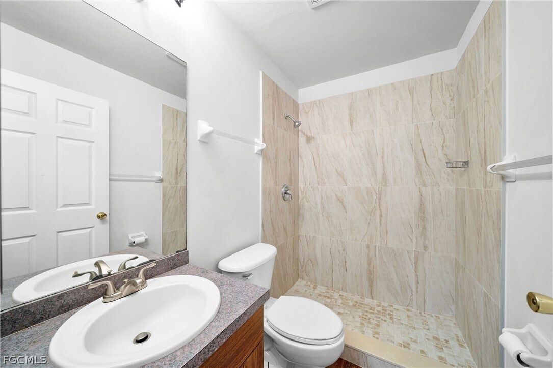 Foto del edificio - 1044 SE 11th St