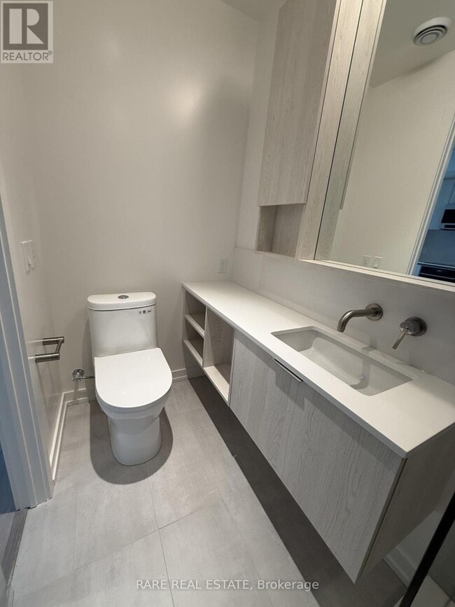 Photo du bâtiment - 110 Broadway Ave