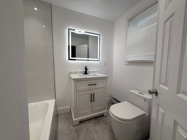 Foto del edificio - 98 Franklin Ave