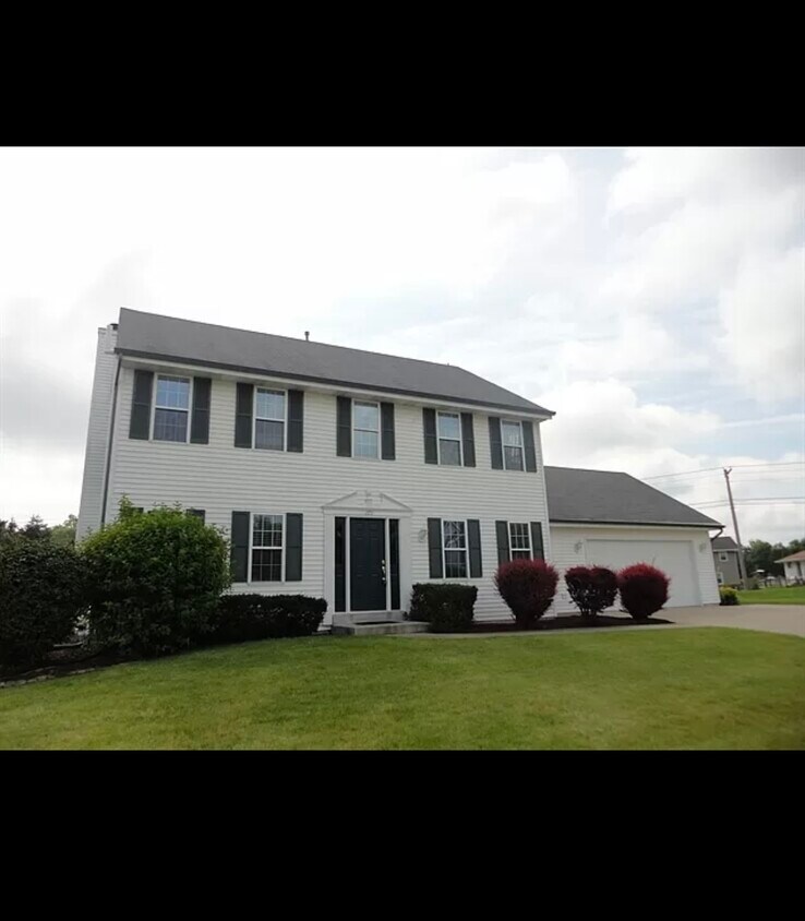 Primary Photo - 105 N University Dr