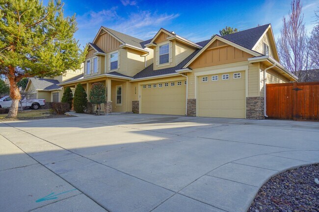 Foto del edificio - 2319 E Challis St