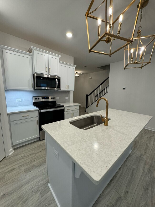 Building Photo - 709 Bellmouth Rd