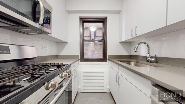 Foto del edificio - 405 E 56th St