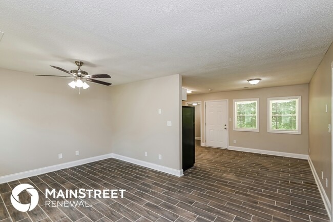 Building Photo - 4700 Lawrence Orr Rd