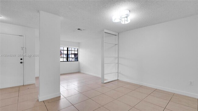 Foto del edificio - 17908 NW 68th Ave