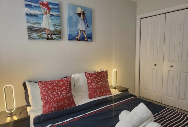 Building Photo - 23 Jargeau Rd