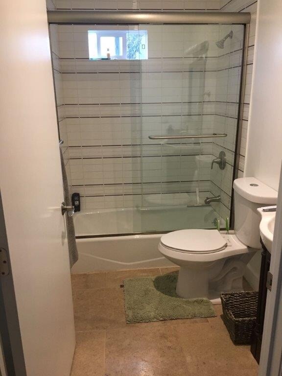 Cuarto de baño nro. 3 - 828 9th St