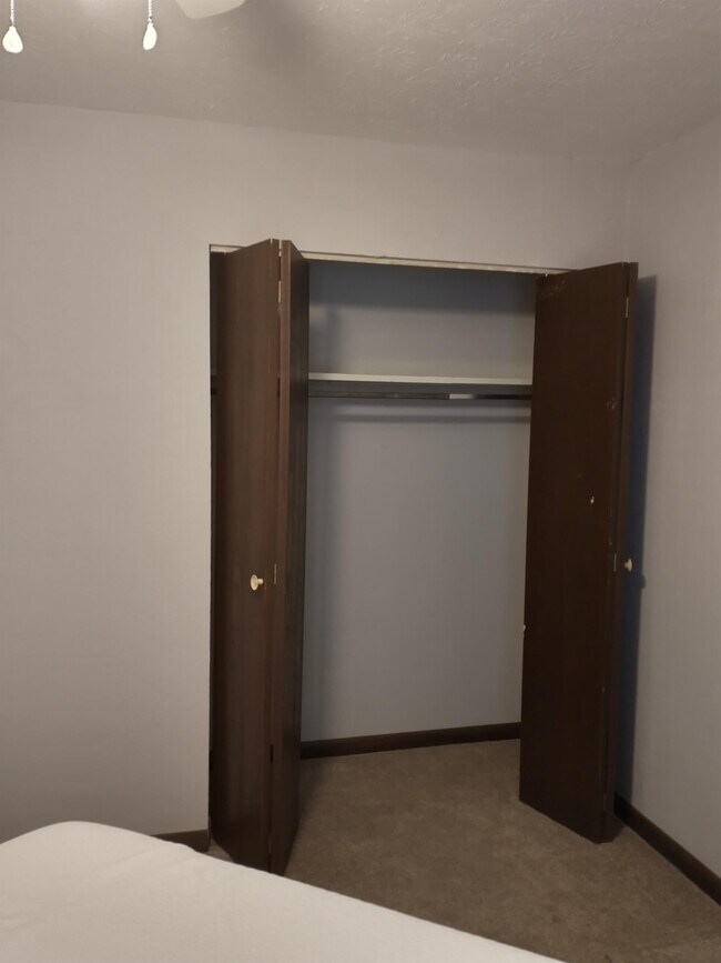 Building Photo - 3 Cardinal Ln