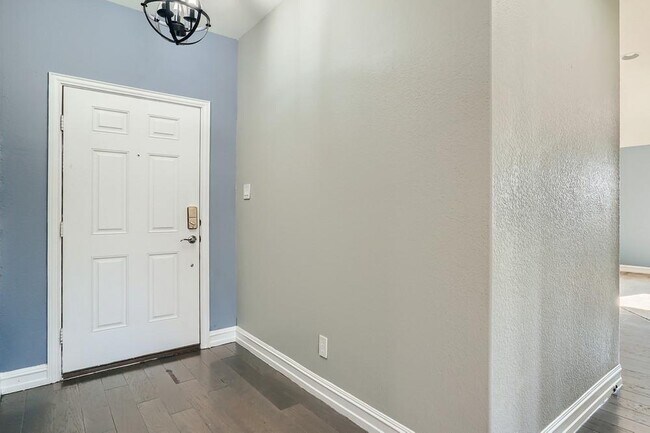 Foto del edificio - 3404 Glendale Ln