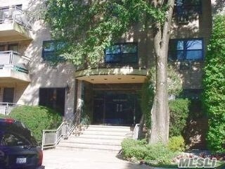 Primary Photo - one Overlook Ave