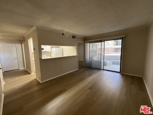 Building Photo - 10655 Lemon Ave