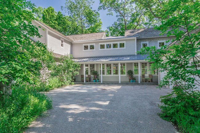 Building Photo - 26115 N Farwell Rd