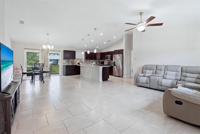 Foto del edificio - 1458 Richbriar Dr