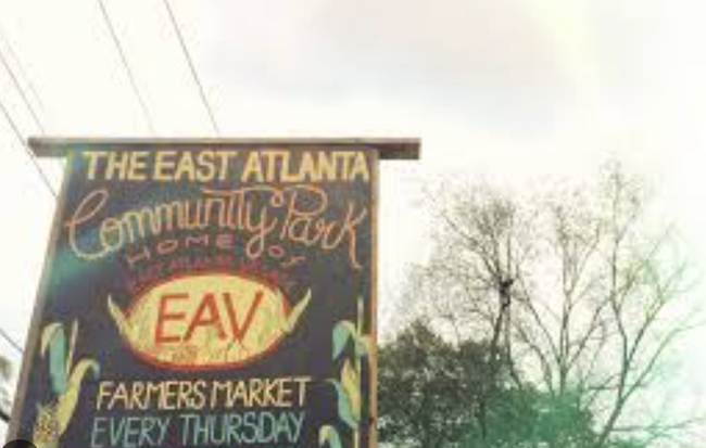 Close to EAV Farmers Market, shops and restuarants - 631 Woodland Ave SE