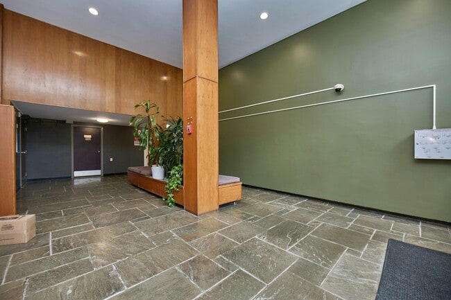 Foto del edificio - 2030 N Adams St