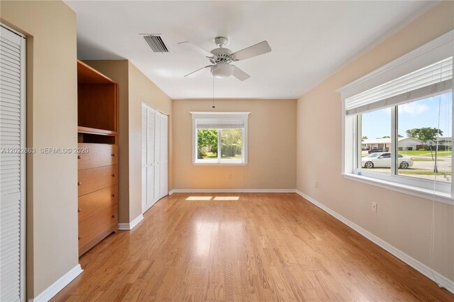 Building Photo - 7632 SW 96th Ct