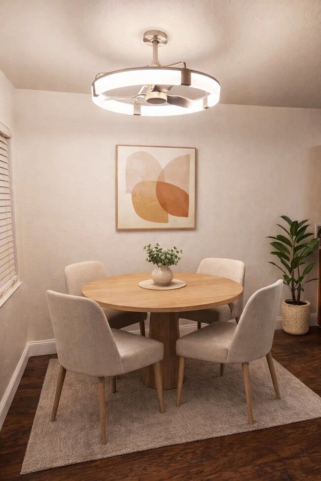 Foto del edificio - 7440 Tiara Way