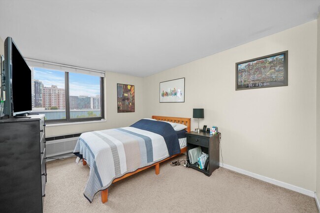 Foto del edificio - 1221 N Dearborn St