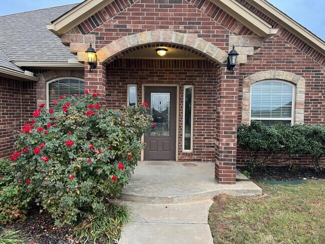 Building Photo - 2121 Mill Creek Way
