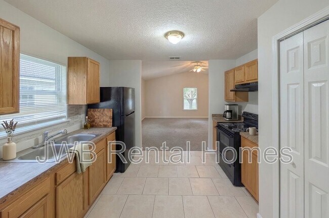 Foto del edificio - 5202 Potomac Ave