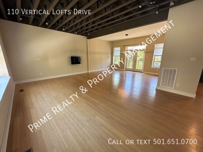 Building Photo - 110 Vertical Lofts Dr