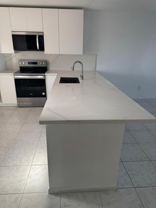 Foto del edificio - 1304 NE 191st St