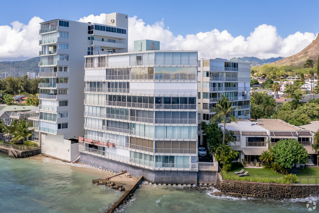 Primary Photo - Kainalu Apartments