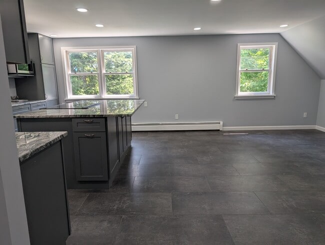 kitchen/living room - 2014 US Route 3