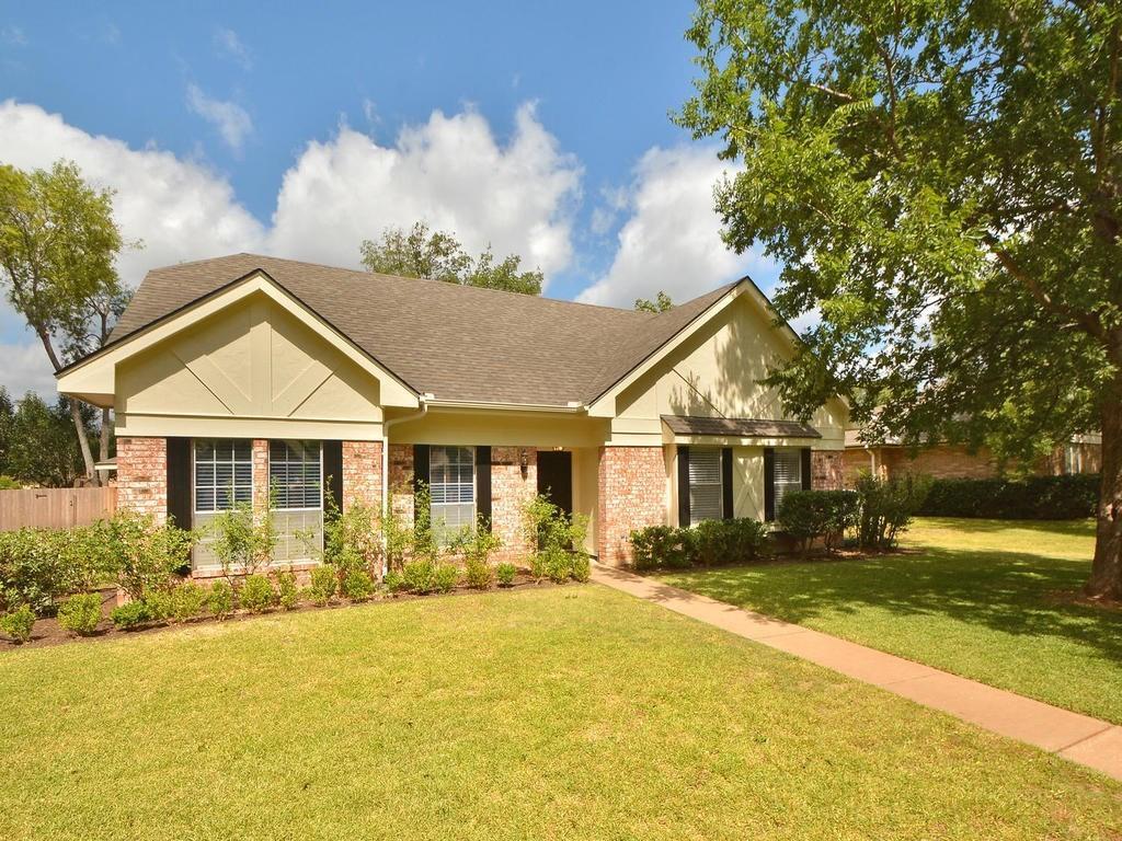 7202 Fence Line Dr, Austin, TX 78749 House for Rent in Austin, TX