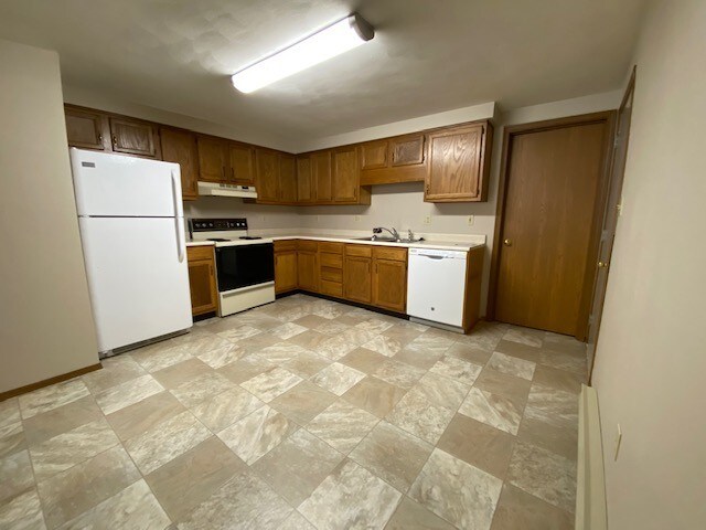Building Photo - 209 Canterbury Dr