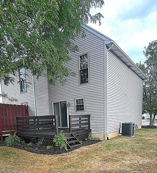 Building Photo - 6525 Blossomwood Cir NE