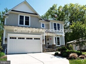 Building Photo - 604 Kingsley Rd SW
